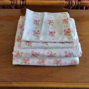 VINTAGE Full Size Sheet Set CANNON - 50% Cotton 50% Polyester - 2 sheets/2 cases